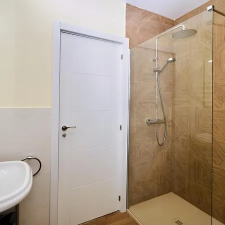 Cantium - Lh101 By Now Ltd * 플라야블랑카